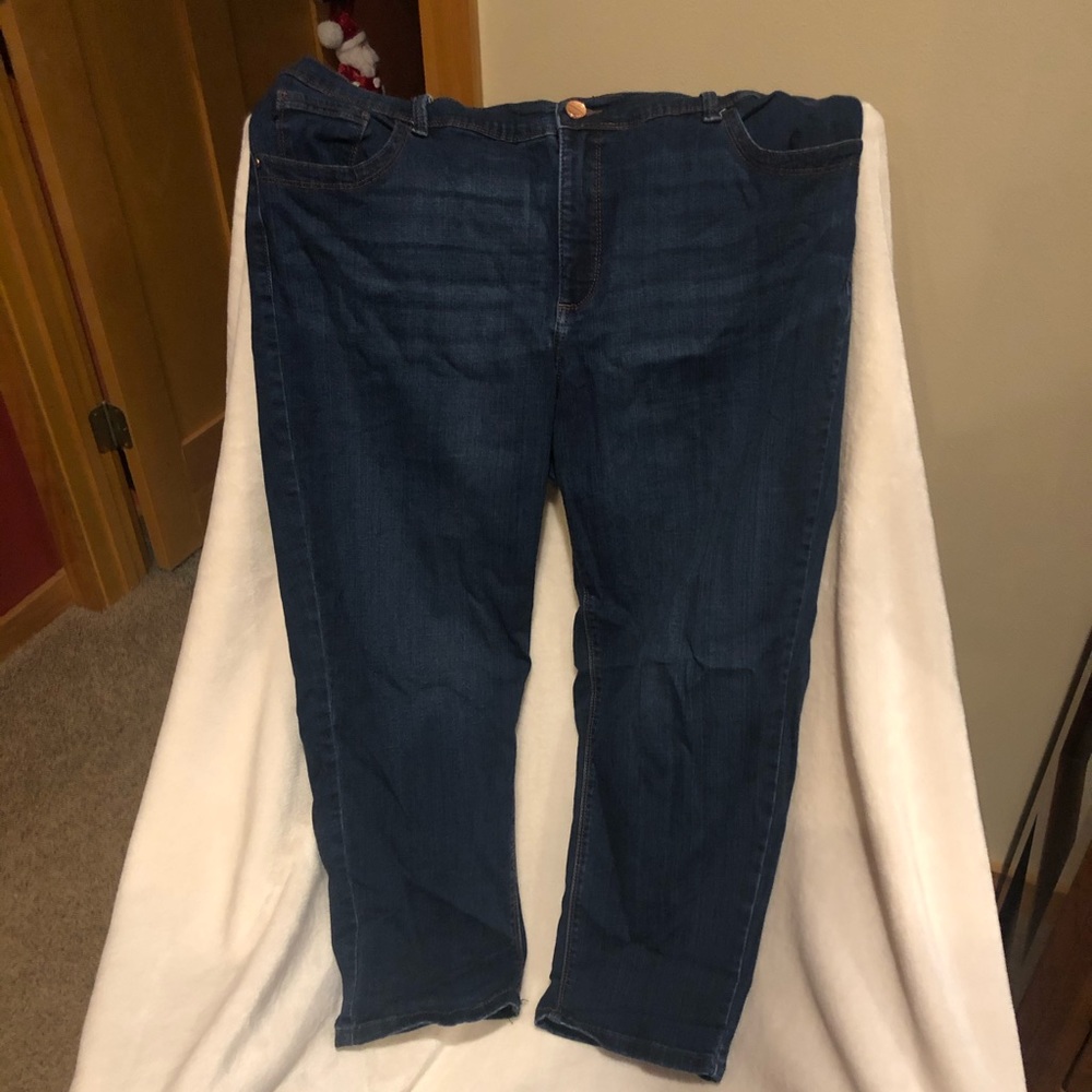 Lee East Fit Capris
